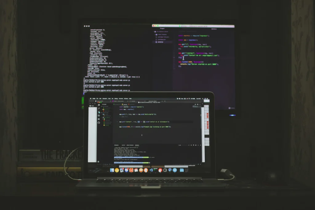Web システム開発